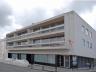 3 slaapkamer appartement op de 1ste verdieping, in het centrum van Erembodegem. Het appartement omva