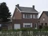 OP TE KNAPPEN WONING MET GARAGE (op wandelafstand van het centrum).      Oppervlakte perceel : 340 m