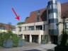 - Bewoonbare oppervlakte: 100mÂ², exclusief terras- Inkomhal met eiken trap naar de verdieping- Leef