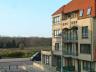 Recent appartement met 2 slaapkamers... met de leefruimte volledig gericht op de duinen. Vlakbij win