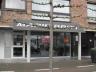 In volle centrum Torhout op commerciële topligging handelspand te koop.  Parking voor de deur.    Be