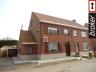 Landelijke woning met 3 slaapkamers, garage en tuin Beschrijving: Nette halfopen bebouwing: 3 slaapk