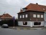Ref. 213008 - Polyvalente eigendom op hoekligging. Bestaande uit een handelsruimte (ca 70 m2) vooraa