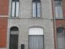 Te renoveren Rijwoning bestaande uit: inkom, living, keuken, badkamer met douche, kelder, 2 slk, mog