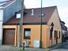 Centraal gelegen 3-gevelwonig te LINKEBEEK (Holleken). Volledig te renoveren maar de woning beschikt