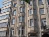 Verzorgd en pas gerenoveerd, goedgelegen appartement op de eerste verdieping in de Van den Nestlei, 