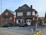 RUIM PAND IN HASSELT (KURINGEN),  IDEAAL VOOR VRIJ BEROEP !    Ruime woning in residentiële buurt, g