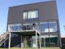 Ultra moderne villa, voorzien van domotica , warmtepomp airco en alle modern comfort.  Verder omvat 