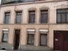 grande maison à rénover à proximité de toutes commodités,offre de nombreuses possibilités d’aménagem