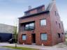 De woning is gelegen in het rustigere gedeelte van Kontich, en toch gunstig gelegen tov Antwerpen, M