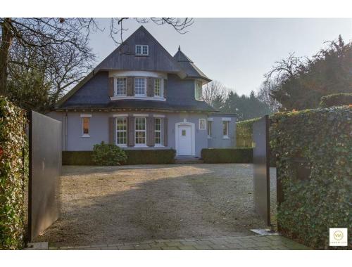 Huis te koop in Edegem € 1.295.000 (G2UNM) - VIA Immobiliën - Zimmo